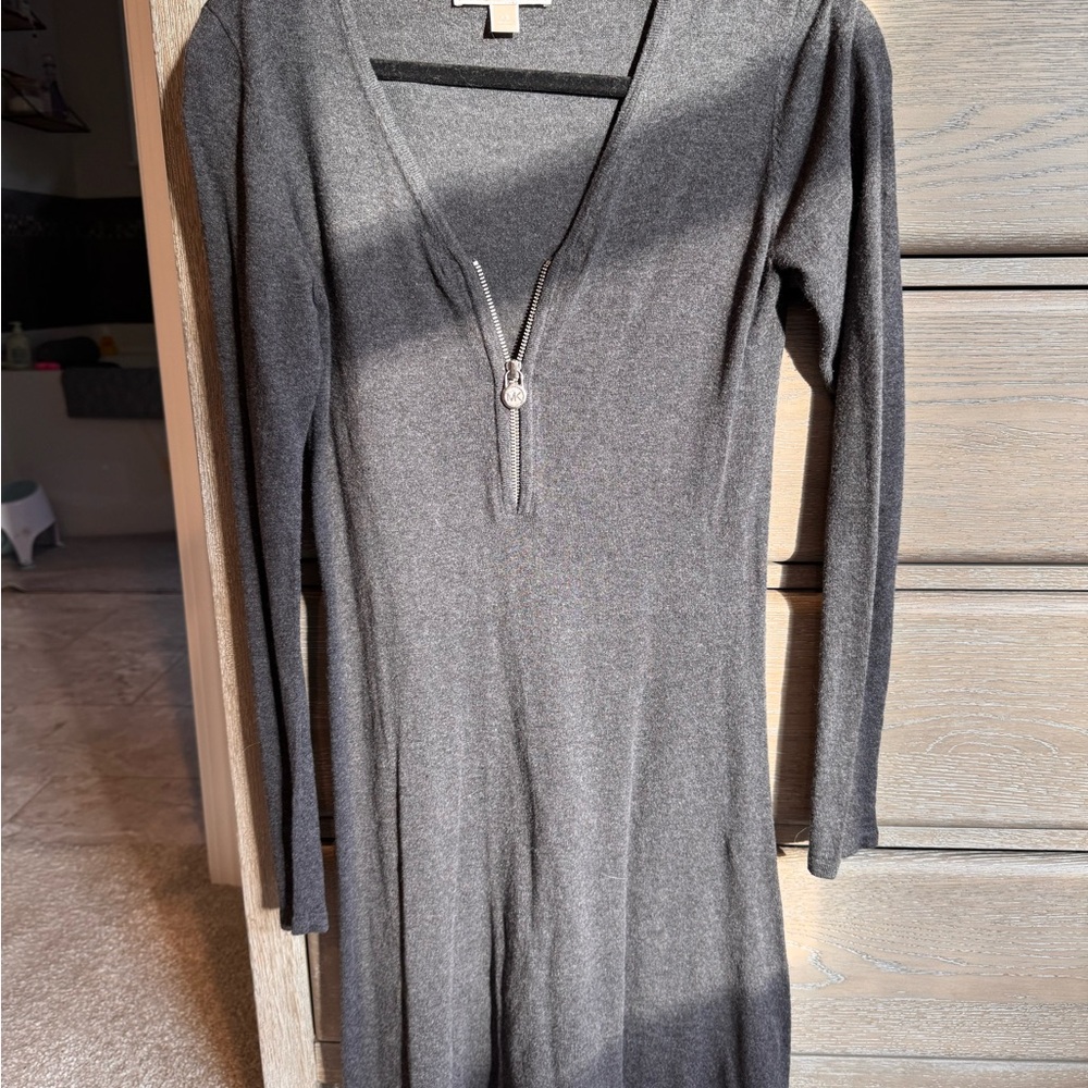 Michael Kors Gray Ribbed V-Neck Sheath Dress